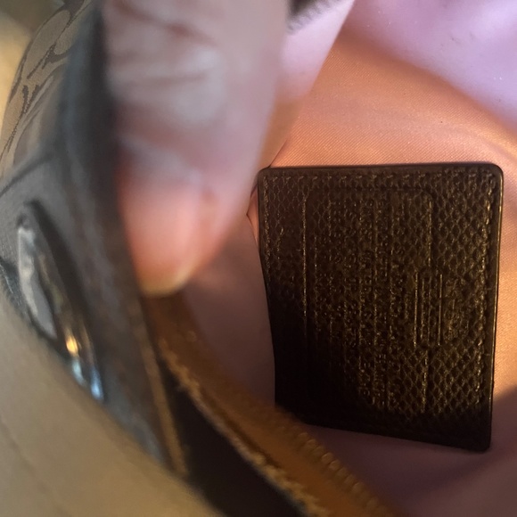 Coach Signature Crossbody Bag - Picture 3 of 3